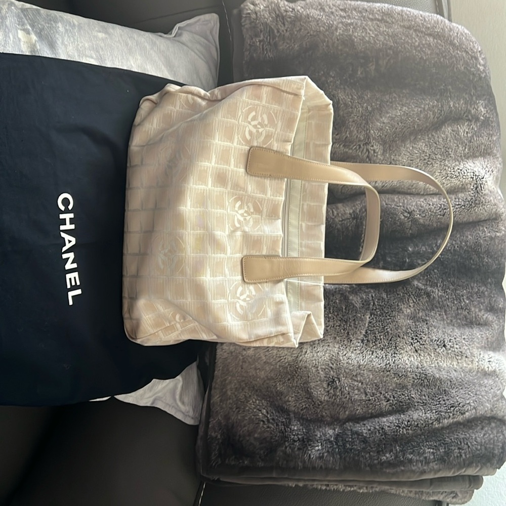 Nylon Chanel tote bag vintage authentic year 2003 medium size